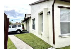 5421 Mirror Lakes Boulevard, Boynton Beach, FL 33472 Sold 10/18/23