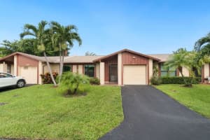 5460 Viburnum Circle, Delray Beach, FL 33484 Sold 10/30/23