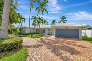 800 Berkley St, Boca Raton, FL 33487, Sold 12/18/23