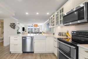 2525 Florida Blvd APT 433, Delray Beach, FL 33483, Sold 12/06/23