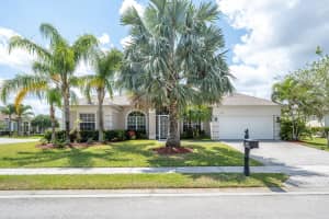 674 Tangelo Circle SW, Vero Beach, FL 32968 Sold 01/31/24