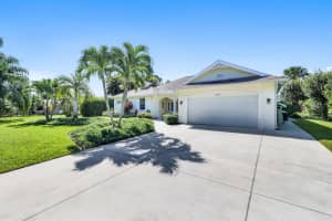 6316 SE Circle Street, Hobe Sound, FL 33455 Sold 10/31/23