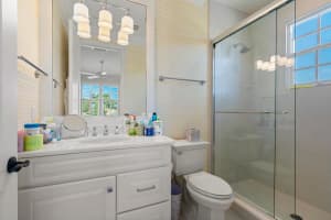 221 Palm Island Lane Lane, Indian River Shores, FL 32963 Sold 11/30/23