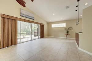 6895 SE Twin Oaks Circle 6895, Stuart, FL 34997 Sold 11/14/23