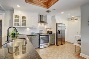 23 Las Flores A, Boynton Beach, FL 33426 Sold 11/28/23