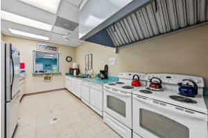 10843 SE Sea Pines Circle, Hobe Sound, FL 33455 Sold 11/30/23