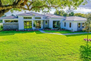 8617 Native Dancer Road N, Palm Beach Gardens, FL 33418 Sold 01/05/24