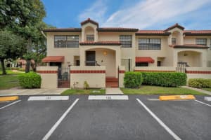102 Republic Court, Deerfield Beach, FL 33442 Sold 11/03/23