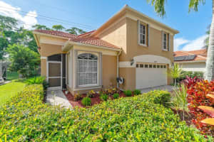 3063 Casa Rio Court, Palm Beach Gardens, FL 33418 Sold 11/27/23