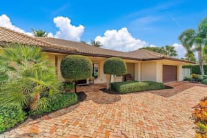 210 Golfview Drive, Tequesta, FL 33469 Sold 06/07/24