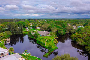 7889 SE River Lane, Stuart, FL 34997 Sold 03/15/24