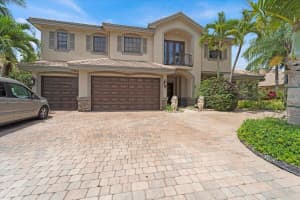 10726 Versailles Boulevard, Wellington, FL 33449 Sold 02/07/24