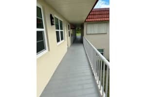 35 Pine Arbor Lane 204, Vero Beach, FL 32962 Sold 11/17/23