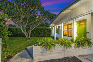 250 NE 10th Street, Delray Beach, FL 33444 Sold 11/13/23
