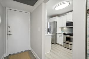 22 Royal Palm Way 2050, Boca Raton, FL 33432 Sold 03/15/24