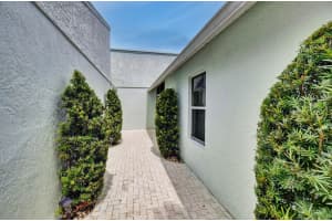 5449 Rose Marie Avenue N, Boynton Beach, FL 33472 Sold 12/14/23