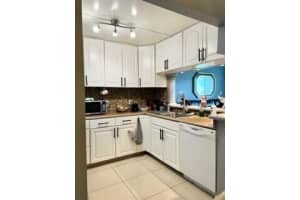 3400 Springdale Boulevard 112, Palm Springs, FL 33461 Sold 12/01/23
