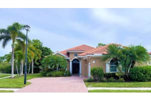 1572 NW Old Oak Terrace, Jensen Beach, FL 34957 Sold 12/15/23