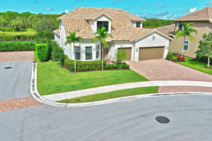 253 Blanca Isles Lane, Jupiter, FL 33478 Sold 12/22/23
