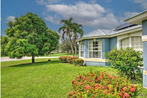 2443 SE Tracy Avenue, Port Saint Lucie, FL 34952 Sold 11/08/24
