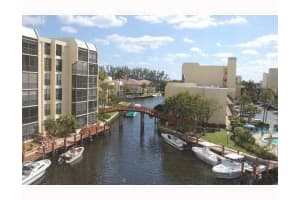 18 Royal Palm Way 6060, Boca Raton, FL 33432 Sold 04/30/24