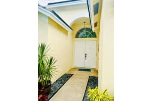 2030 Normandy Circle, West Palm Beach, FL 33409 Sold 10/19/23