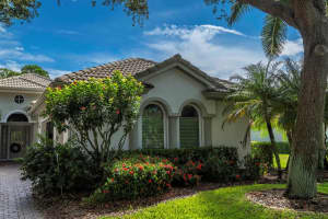 4579 NW Indian Oak Court, Jensen Beach, FL 34957 Sold 11/29/23