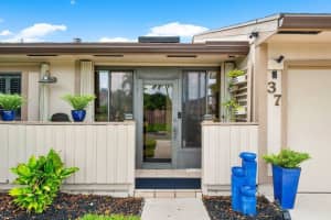 37 Winchmore Lane, Boynton Beach, FL 33426 Sold 11/14/23