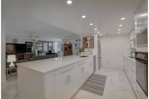 955 Egret Circle 104, Delray Beach, FL 33444 Sold 12/09/23