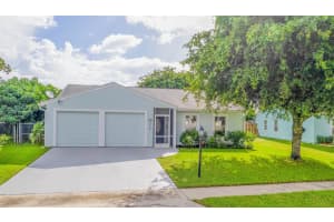 5270 Harwood Lane, Lake Worth, FL 33467 Sold 01/05/24