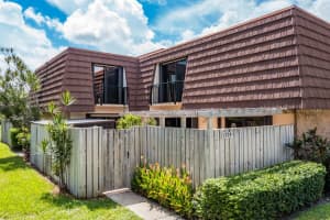 1313 13th Lane, Palm Beach Gardens, FL 33418 Sold 11/17/23