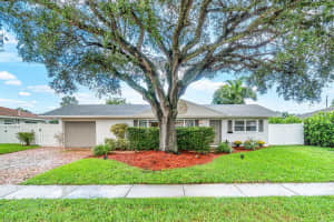 898 SW 12th Avenue, Boca Raton, FL 33486 Sold 01/31/24