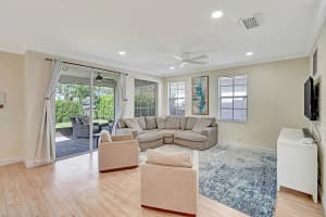 725 Duchess Court, Palm Beach Gardens, FL 33410 Sold 12/08/23