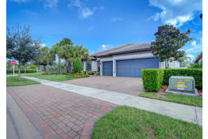 5098 Pendelton Square, Vero Beach, FL 32967 Sold 03/08/24