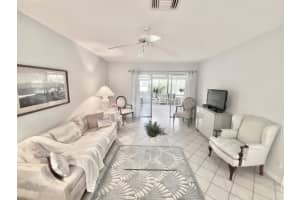 1040 N Palm Ln b, Delray Beach, FL 33445, Sold 11/02/23