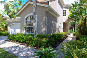 216 Andalusia Drive, Palm Beach Gardens, FL 33418 Sold 11/03/23