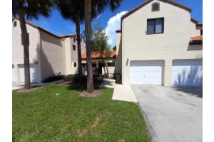 13 Via De Casas Sur 103, Boynton Beach, FL 33426 Sold 11/03/23