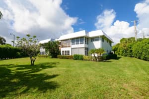 2929 SE Ocean Boulevard A7, Stuart, FL 34996 Sold 11/17/23