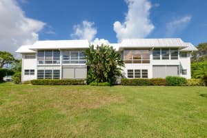 2929 SE Ocean Boulevard A7, Stuart, FL 34996 Sold 11/17/23