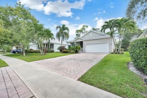 536 NE Canoe Park Circle, Port St Lucie, FL 34983 Sold 11/30/23