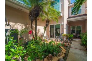 219 Park Shores Circle 219d, Indian River Shores, FL 32963 Sold 04/01/24