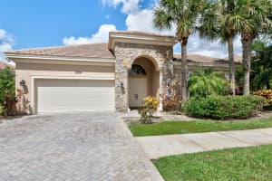 1936 Newmark Circle SW, Vero Beach, FL 32968 Sold 01/23/24