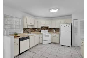 7 Greenway N 205, Royal Palm Beach, FL 33411 Sold 04/01/24