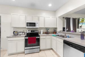 5044 Palmbrooke Circle, West Palm Beach, FL 33417 Sold 11/14/23