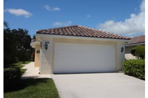 8256 SE Paurotis Lane, Hobe Sound, FL 33455 Sold 12/14/23