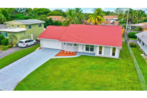 6775 Eastview Drive, Lake Worth, FL 33462 Sold 03/25/24