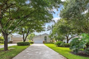 4754 Carlton Golf Dr, Lake Worth Beach, FL 33449, Sold 12/08/23