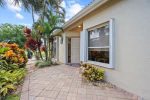 4754 Carlton Golf Dr, Lake Worth Beach, FL 33449, Sold 12/08/23