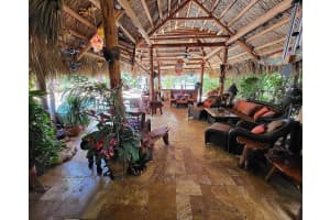 9208 Pineville Drive, Lake Worth, FL 33467 Sold 11/07/23