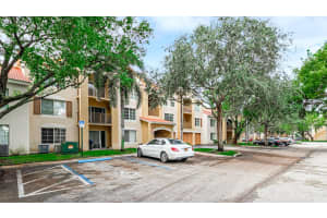 4220 San Marino Boulevard 303, West Palm Beach, FL 33409 Sold 10/30/23